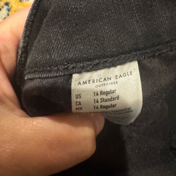 American Eagle Outfitters Black Skinny Jeans with Distressed Details - Picture 5 of 7